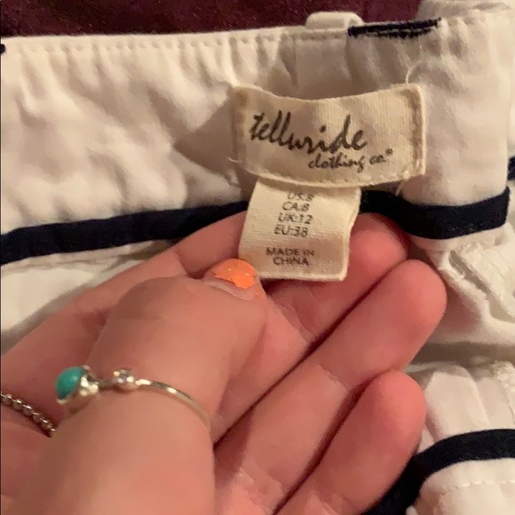 Shorts - Picture 3 of 3